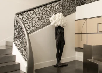 Karl Lagerfeld’s former Paris office now available for private stays