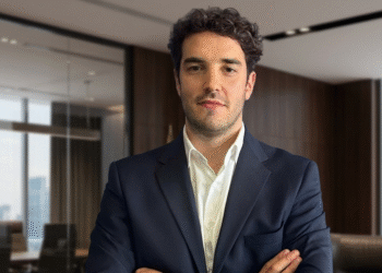 “AI in Hospitality: The Invisible Layer Guests Already Expect”
