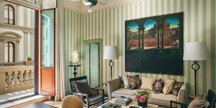 Rocco Forte refreshes Hotel Savoy in Florence and Hotel de Russie in Rome